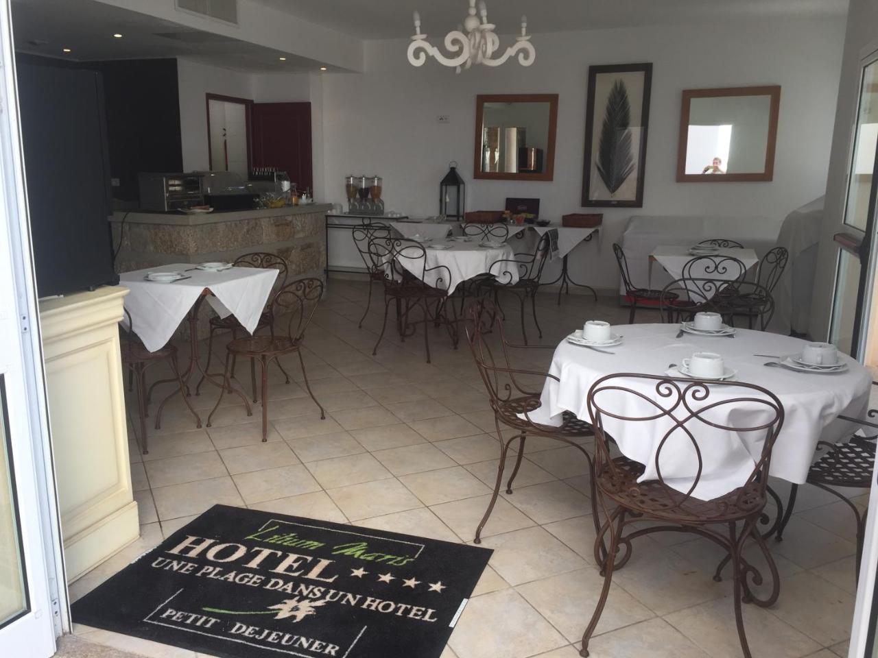 Hotel Lilium Maris Tizzano Luaran gambar